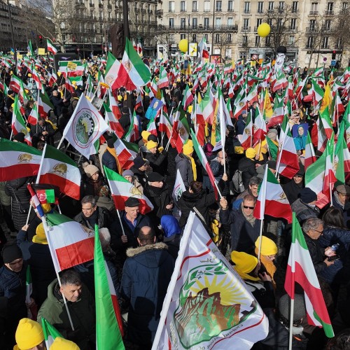 The grand rally of Iranians on the 46th anniversary of the anti-monarchic revolution in Paris- 8 February 2025