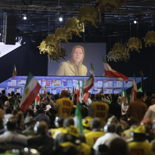 Maryam Rajavi in the gathering at Villepinte, Onward to Freedom- June 22, 2013
