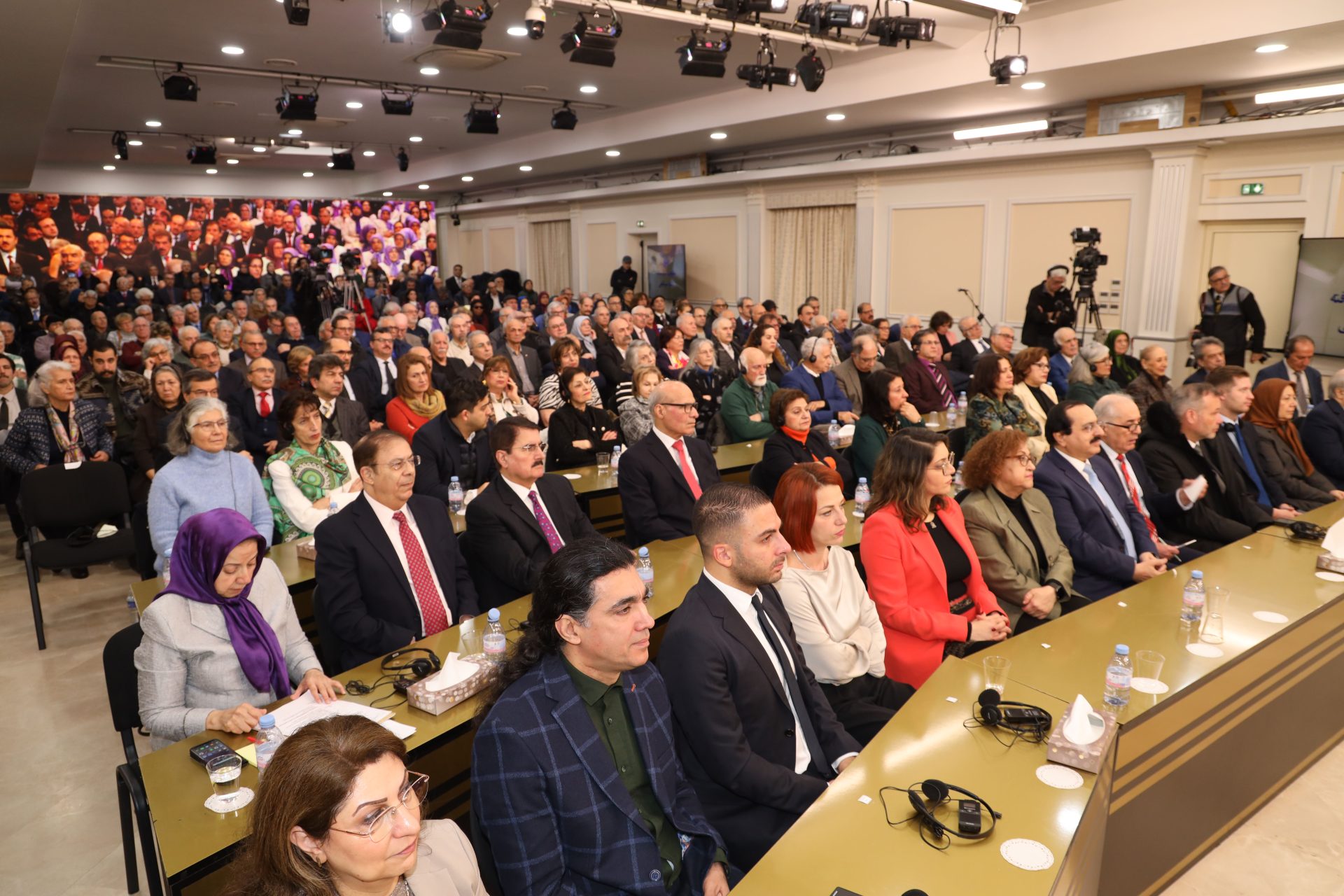 maryam rajavi-Conference in the Presence of Mike Pompeo, former US Secretary of State